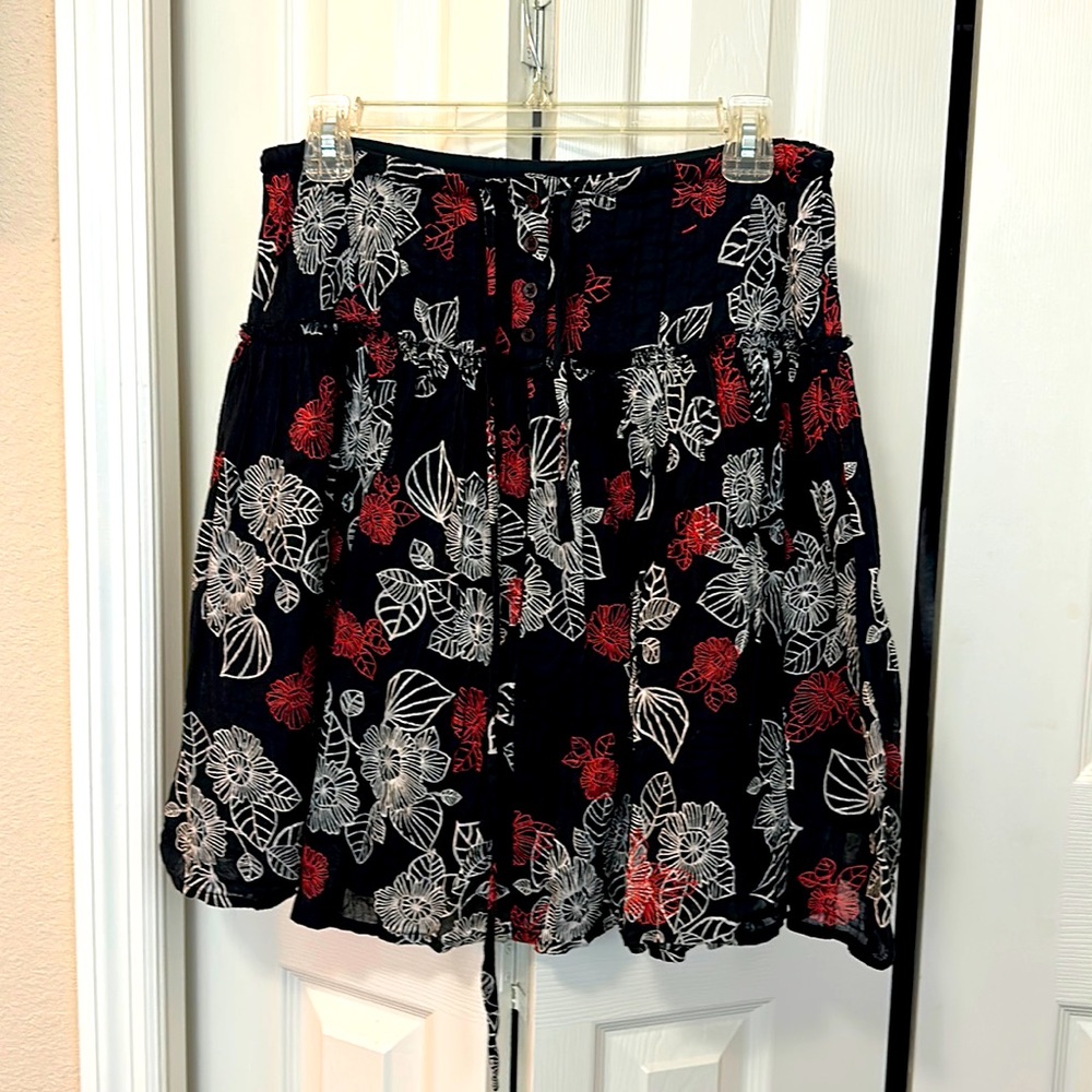 Urban Outfitters Lux | Hawaiian print floral skirt